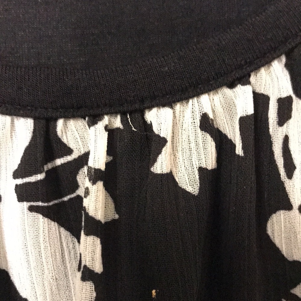 Ab Studio Women’s Layered Tunic Top Size M Black White Sheer Asymmetric Overlay - Picture 7 of 11